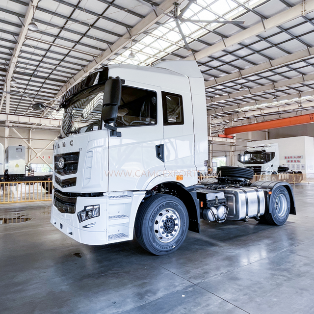 Consommation à faible énergie 4 * 2 Véhicule de tracteur diesel