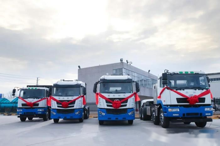 Camion malaxeur à béton volumétrique