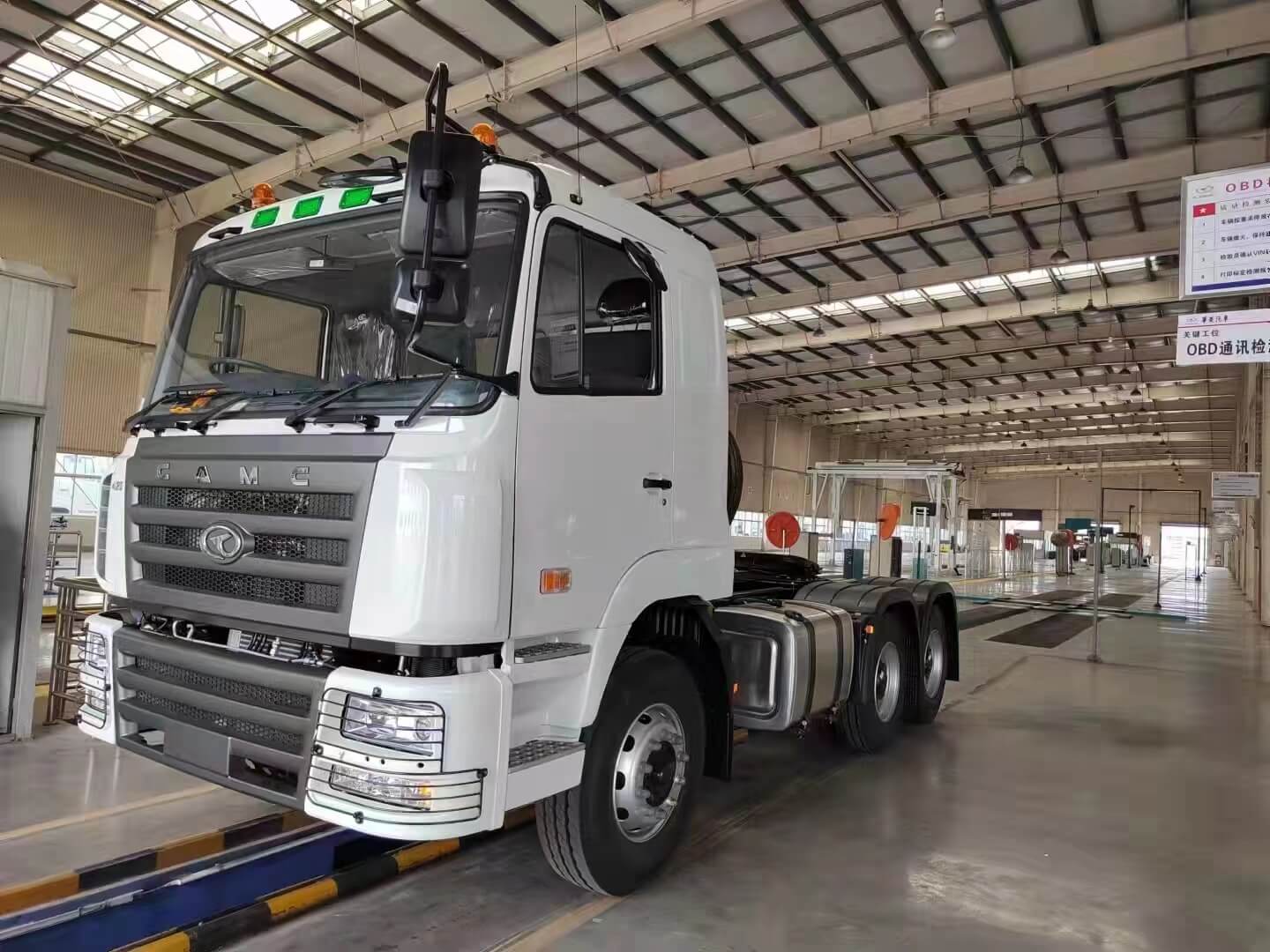 Camion lourd 6x4