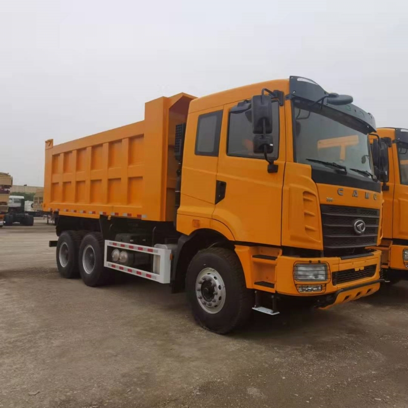 camions à benne basculante