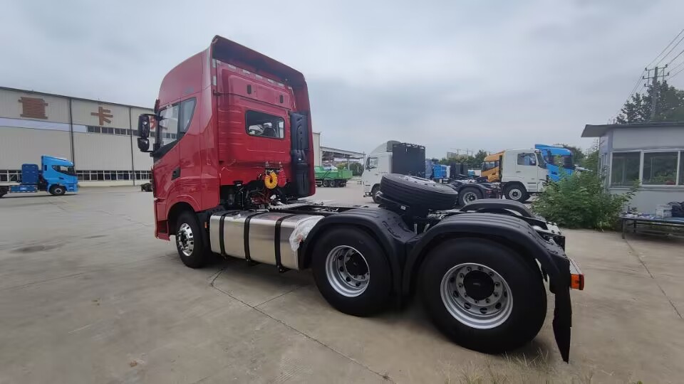 Camion-tracteur de fret